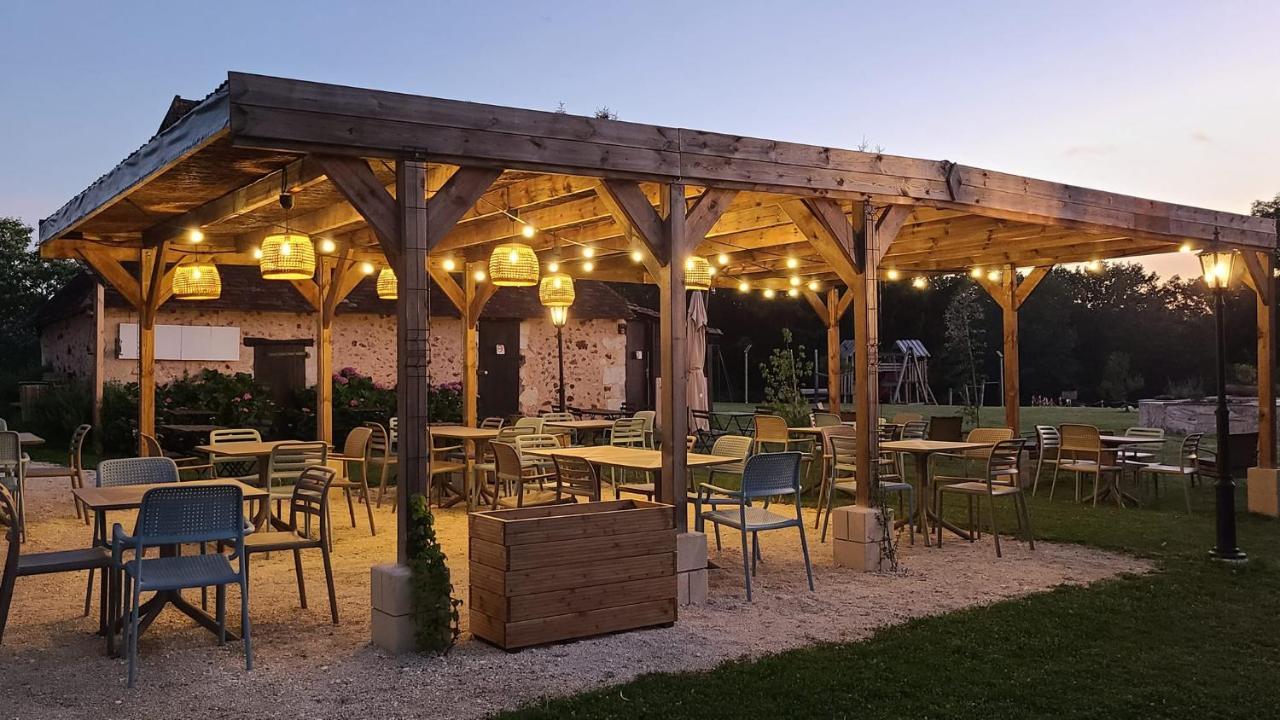 Hotel Le Domaine Du Bois Coquet La Douze Esterno foto