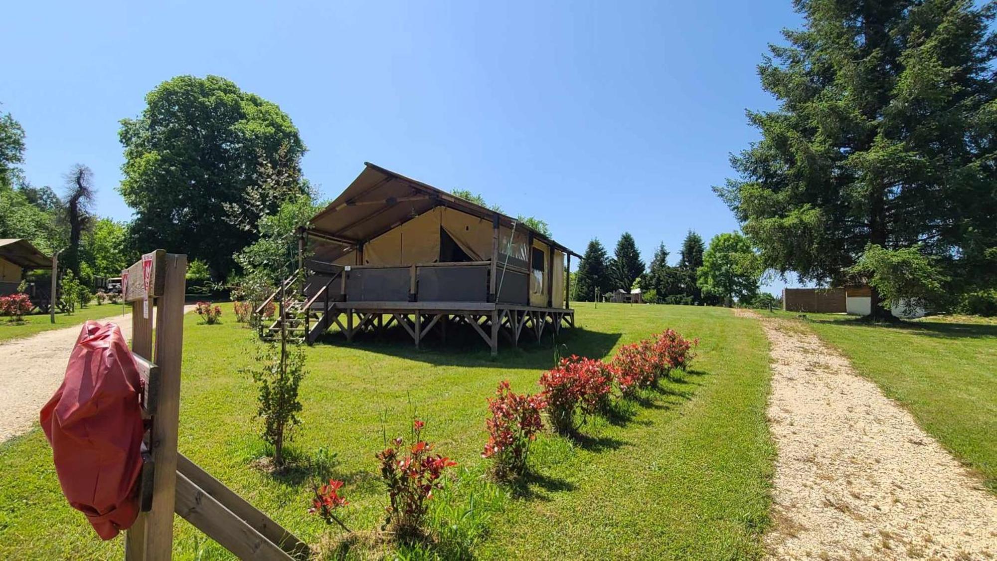 Hotel Le Domaine Du Bois Coquet La Douze Esterno foto